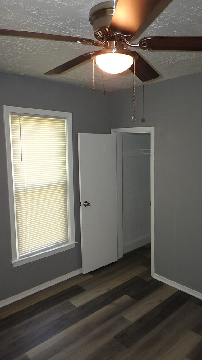 Building Photo - 3bed 2 bath in Indepedence