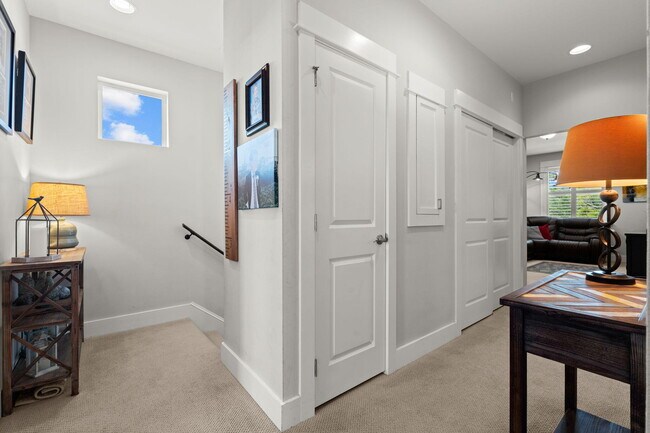 Building Photo - 4319 Sunset Beach Cir