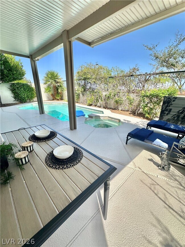 Building Photo - 10637 Turquoise Valley Dr