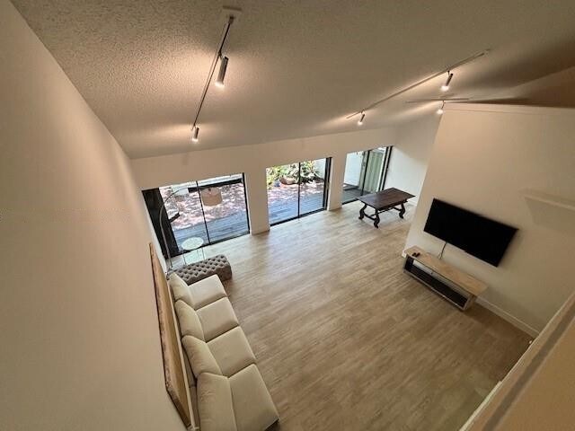 Building Photo - 3074 Aviation Ave