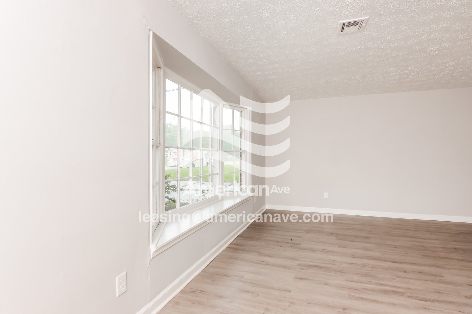 Building Photo - 4747 Falcon Ln