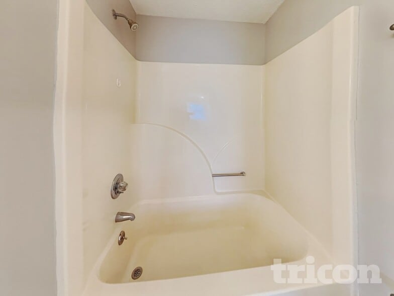 Building Photo - 145 Wispy Willow Dr