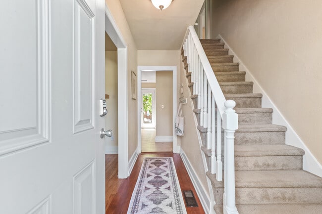 Building Photo - 9648 N Central St