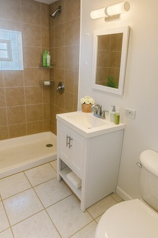 Building Photo - 6104 S Dorchester Ave