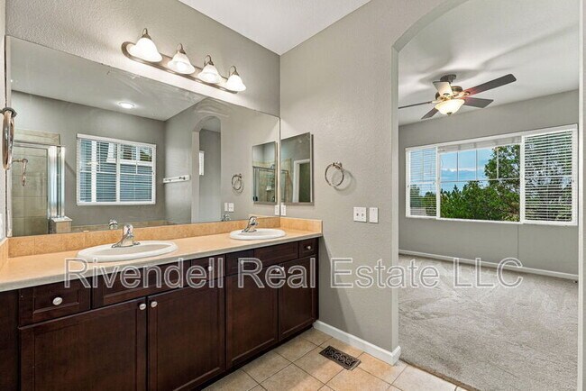 Building Photo - 4483 Applecrest Cir