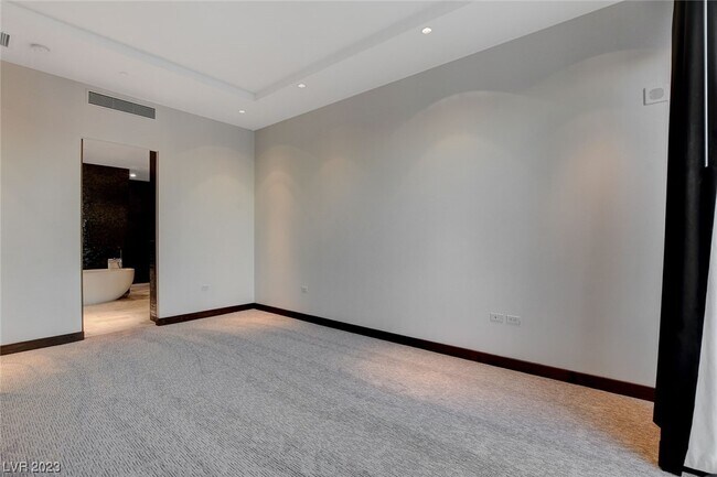 Building Photo - 3750 Las Vegas Blvd S