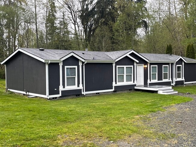 Building Photo - 8828 139th Ave NE