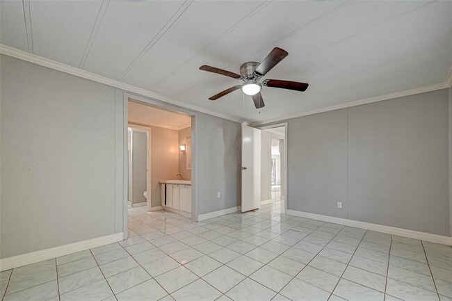 Building Photo - 14572 Hasara Ln