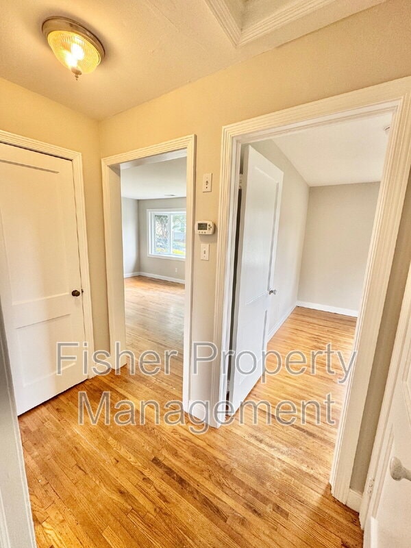 Building Photo - 3223 Jeter Ave