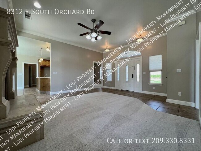 Building Photo - 8312 E Orchard Rd