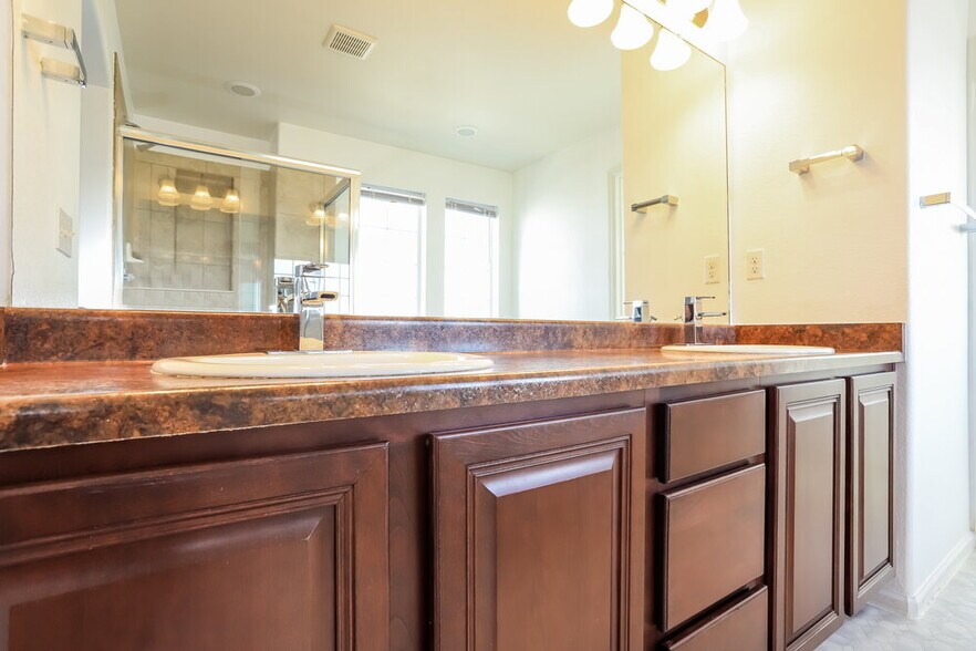 Building Photo - 3650 Sky Church Dr