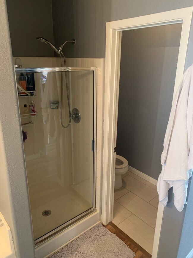 Building Photo - 1205 Simms Ave