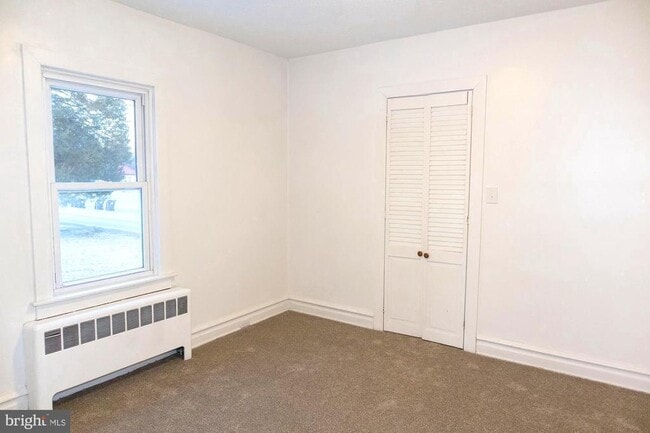 Building Photo - 214 Trumbauersville Rd