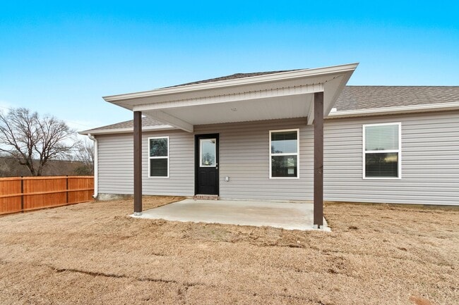 Building Photo - Gorgeous home ready for you!