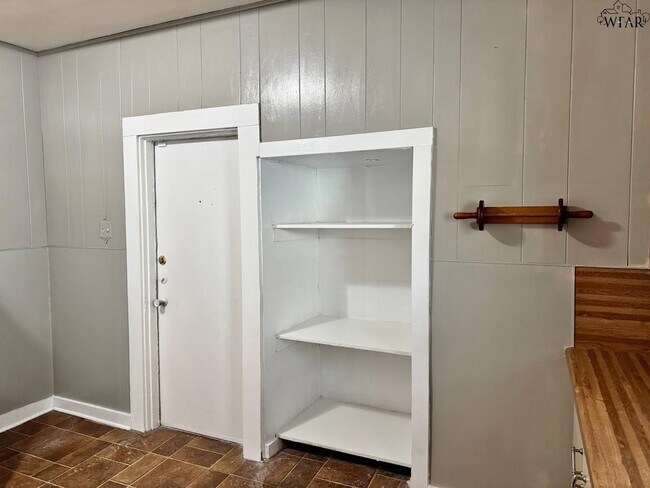 Building Photo - 3008 Cumberland Ave