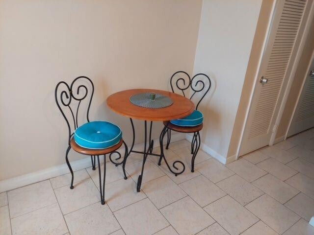 Building Photo - 232 Hibiscus Ave