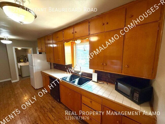 Building Photo - 27320 Toutant Beauregard Rd