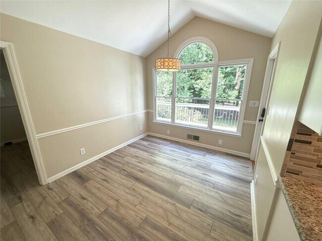 Building Photo - 1150 Falstaff Dr