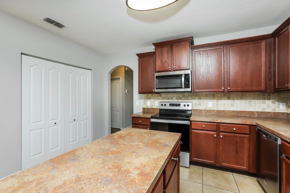 Building Photo - 7206 Rafanelli Ct