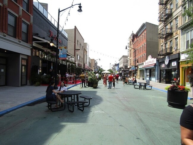 Building Photo - 139 Newark Ave