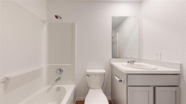 Building Photo - 1206 Silver Fir Ct