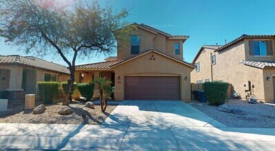 Building Photo - Very nice home in highly sought after location!