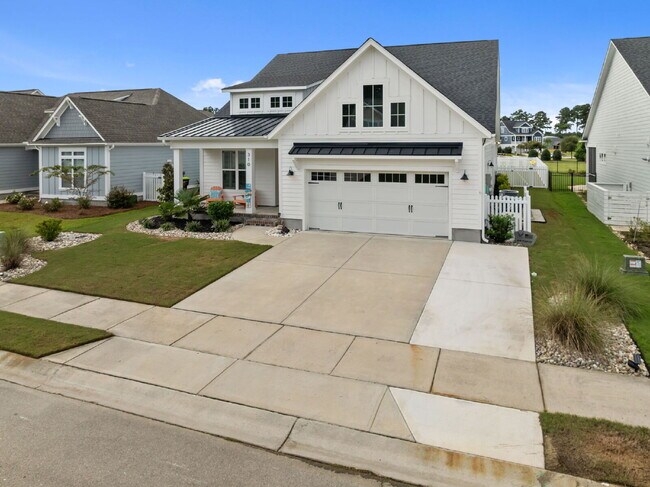 Building Photo - "Coastal Comfort Awaits: Spacious 3-Bed, 3-Bath Home in Holly Ridge!"
