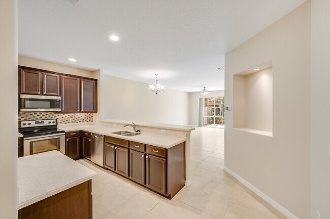 Building Photo - Beautiful 3/2 in desirable Stoneridge!