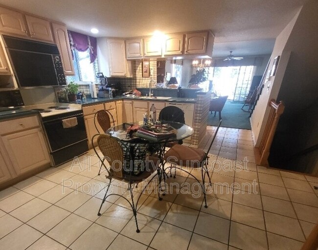 Building Photo - 9710 Indian Key Trail