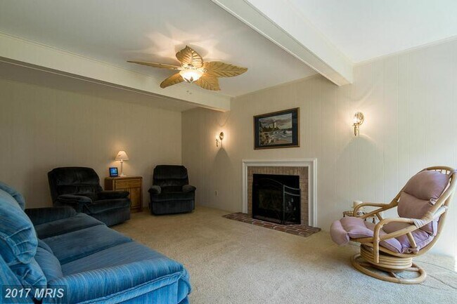 Building Photo - 3715 Valerie Carol Ct