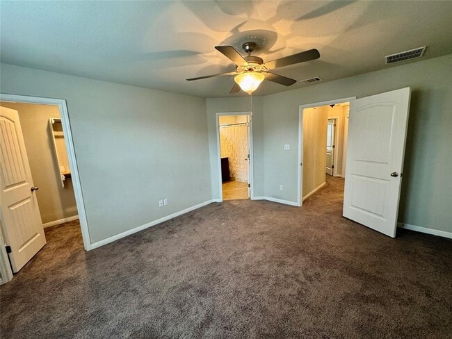 Building Photo - 120 Buckthorn Dr