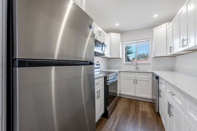 Building Photo - 1410 S Federal Hwy