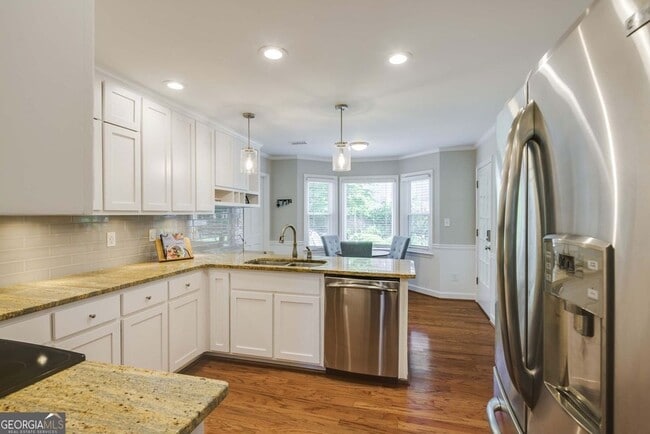 Building Photo - 1140 Mitsy Forest Dr NE
