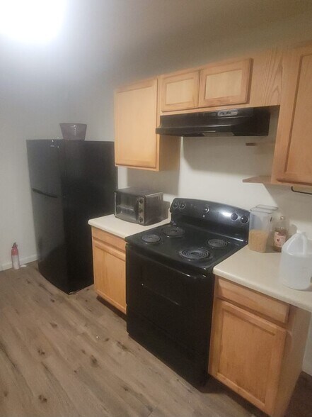 Building Photo - 4175 Elizabeth Park Ct