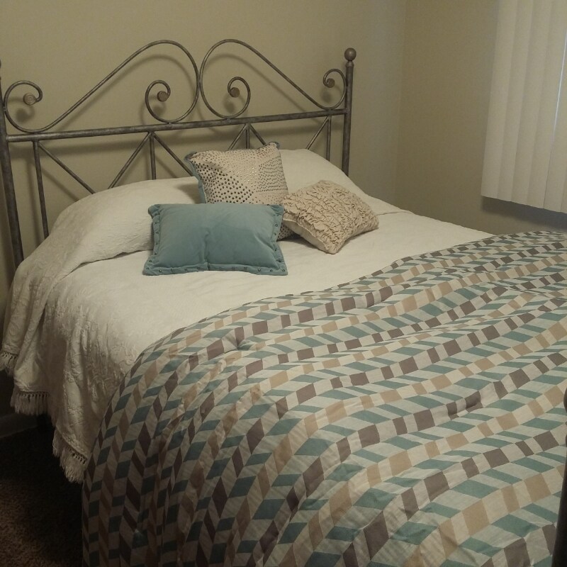 Building Photo - 3717 E 30th Ave