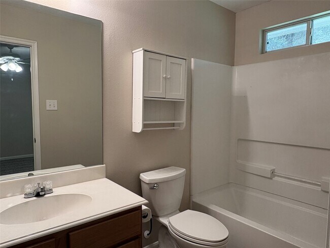 Building Photo - 5525 N Buffalo Cir