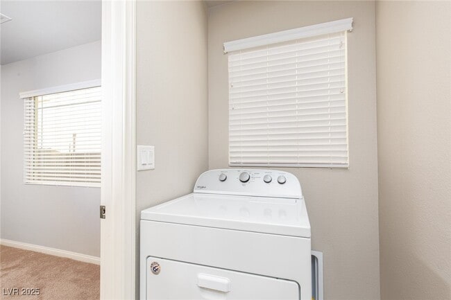 Building Photo - 9857 Mercer Ests Ct