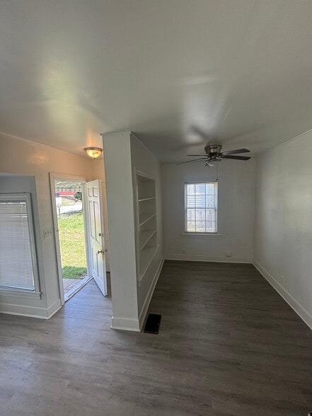 Building Photo - 1515 35th Street Ensley