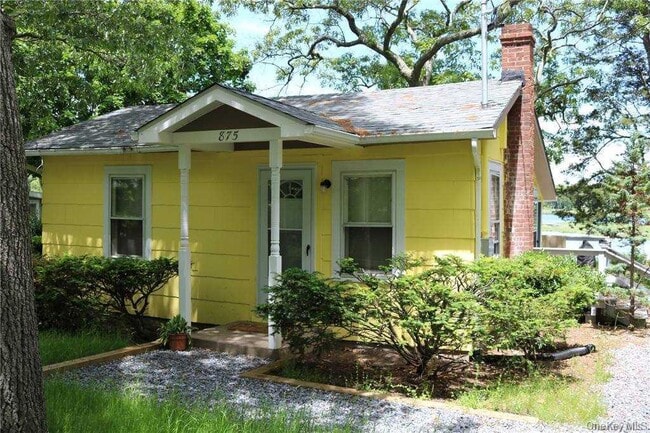 Building Photo - 875 Fleetwood Rd