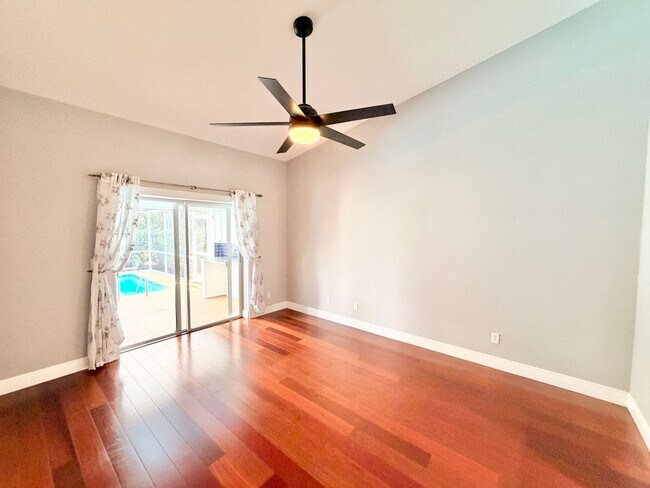 Building Photo - ** BERKSHIRE LAKES ** 3 BED / 2 BATH - SINGLE FAMILY - POOL HOME - GREAT LOCATION! - ANNUAL RENTAL