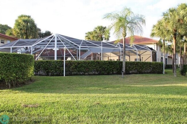 Building Photo - 3081 Holiday Springs Blvd
