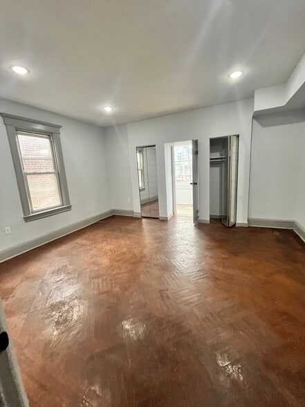 Building Photo - 156 Wegman Pky