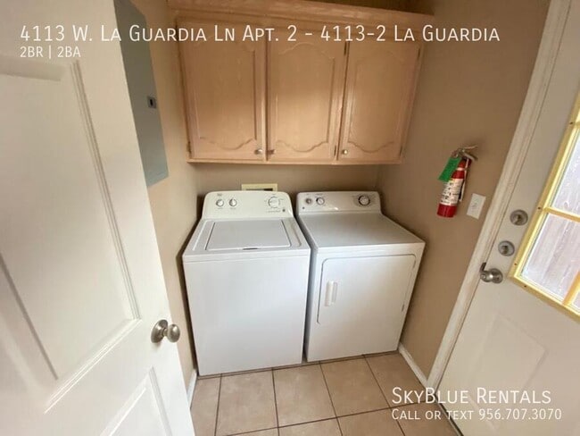 Building Photo - 4113 W La Guardia Ln