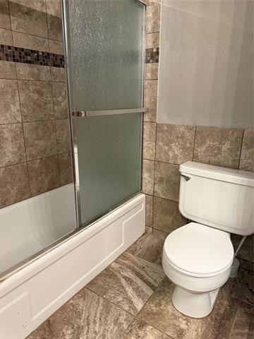 Building Photo - 616 E Main St