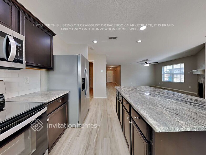 Building Photo - 149 Pinto Dr