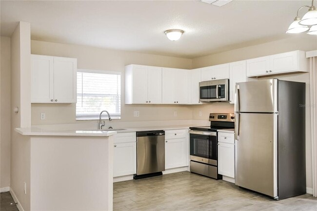 Building Photo - 2427 18th St S