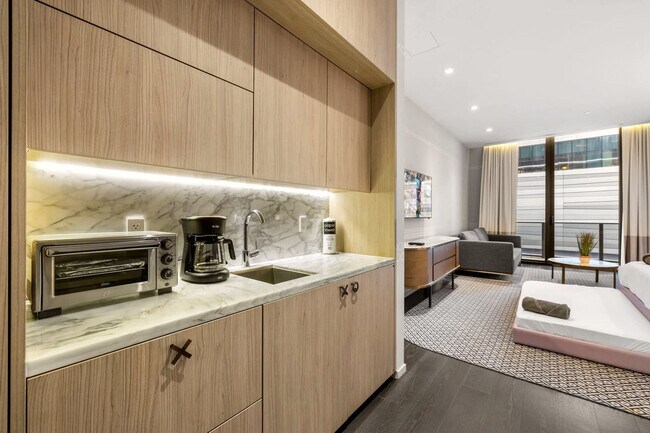 Building Photo - 801 S Miami Ave