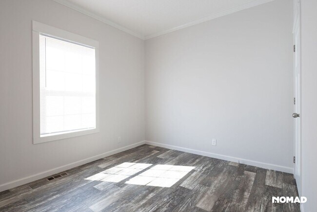 Building Photo - *BRAND NEW* 3 Bedroom Single Family – Mode...