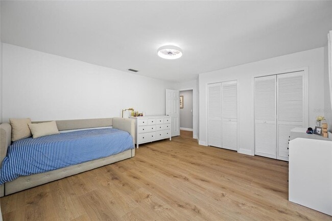 Building Photo - 2808 Southpointe Ln