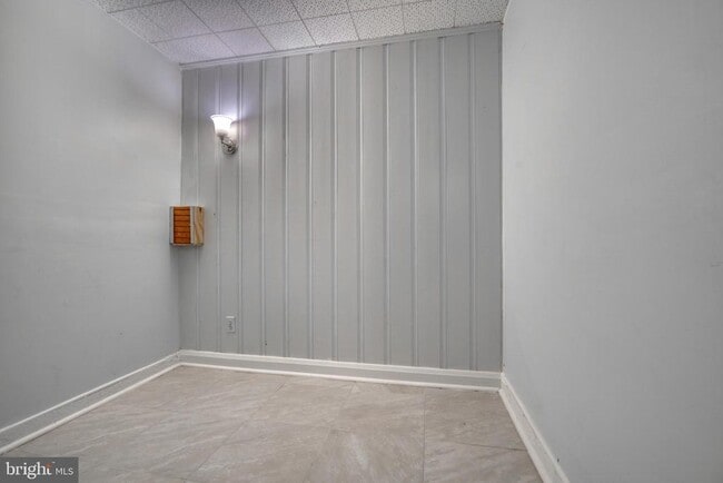 Building Photo - 1207 SAINT ANDREWS Way